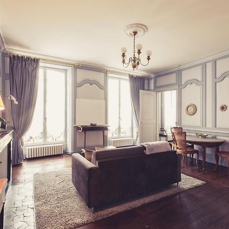 La Maison De La Liberte Suite Jeanne Barret Poitiers Eksteriør bilde