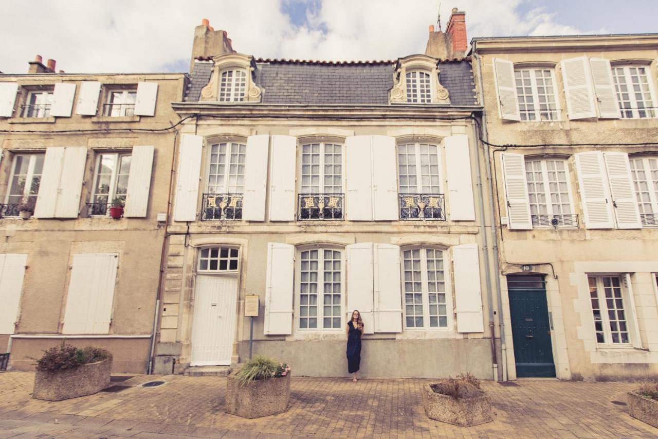 La Maison De La Liberte Suite Jeanne Barret Poitiers Eksteriør bilde